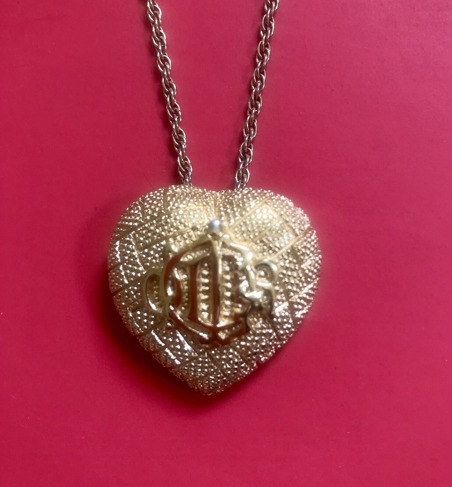 Vintage Christian Dior 16” Puffed Heart Logo Necklace 2″ extender original box 8