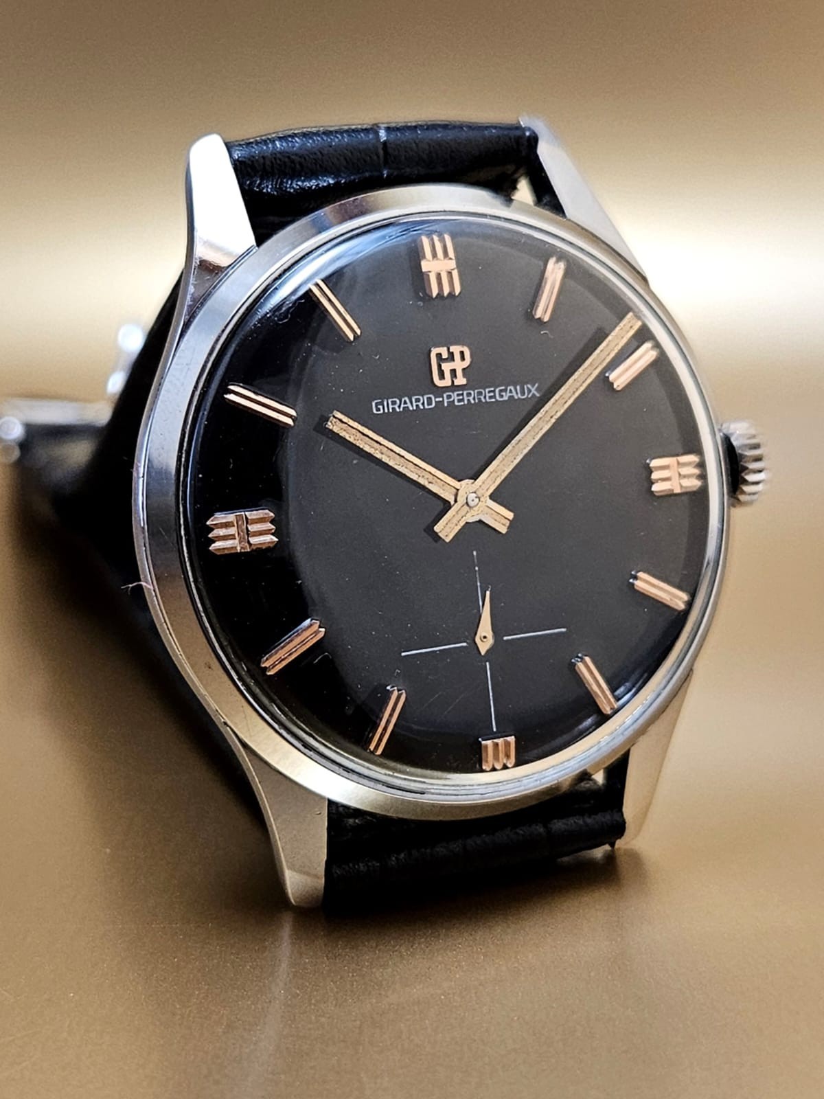 VINTAGE GIRARD PERREGAUX BLACK TONE DIAL MANUAL WINDUP MOVEMENT 1950s WRISTWATCH