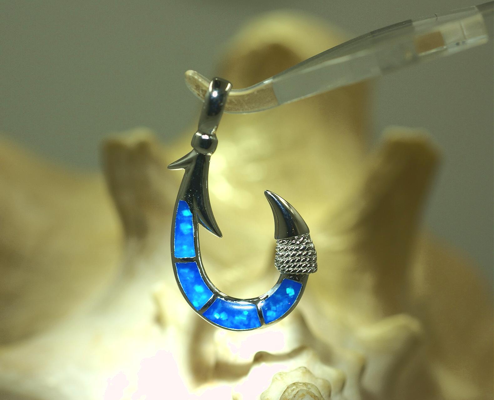22.5MM RHODIUM 925 STER SILVER HAWAIIAN MAKAU FISH HOOK INLAID OPAL PENDANT #2