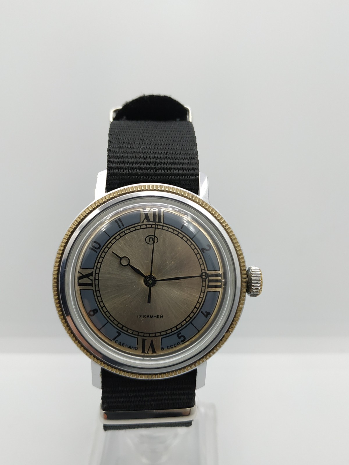 Men’s Classic Retro Watch Vostok Wostok Vintage USSR Mechanical Made in Soviet ☭