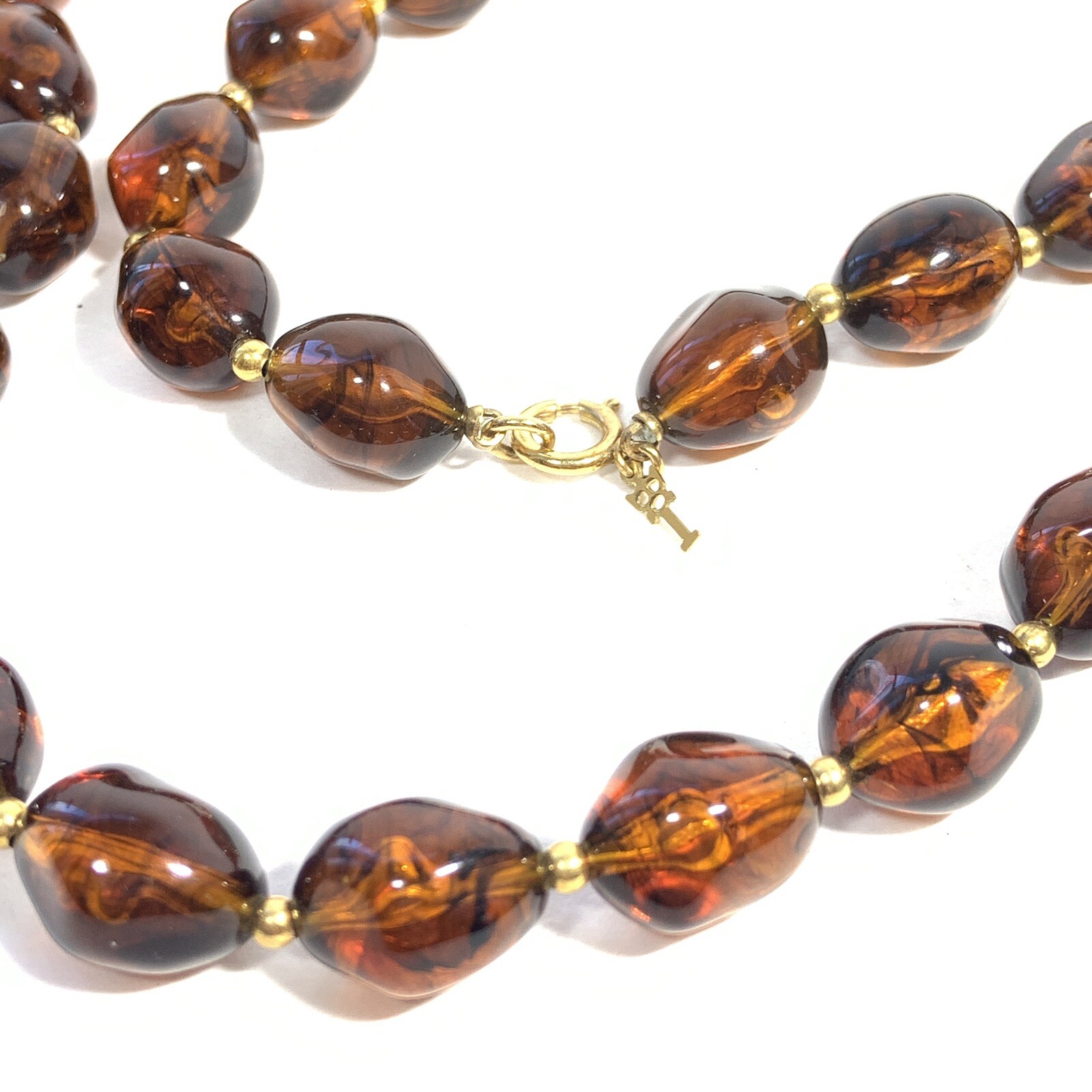 VTG Crown Trifari Lucite Amber Swirl Bead Necklace Oval Nuggets Gold Tone 36″