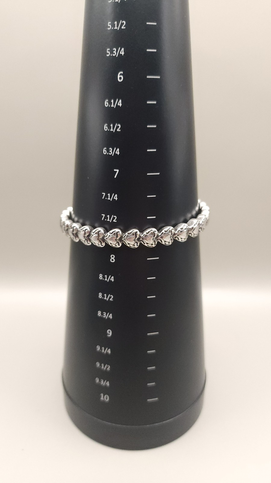 GUESS Vintage Heart Link Bracelet Silver Tone Heavy 1.3 oz Chunky Y2K 7.75 Inch