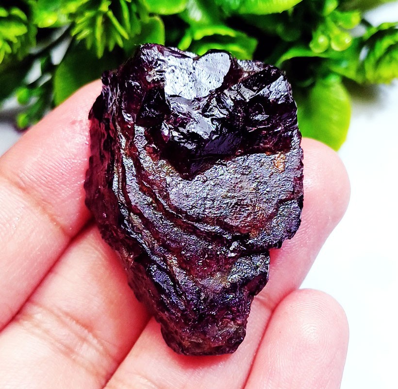 Natural Red Painite Rough Loose Gemstone 140.50+ Ct Certified Rough For Sale