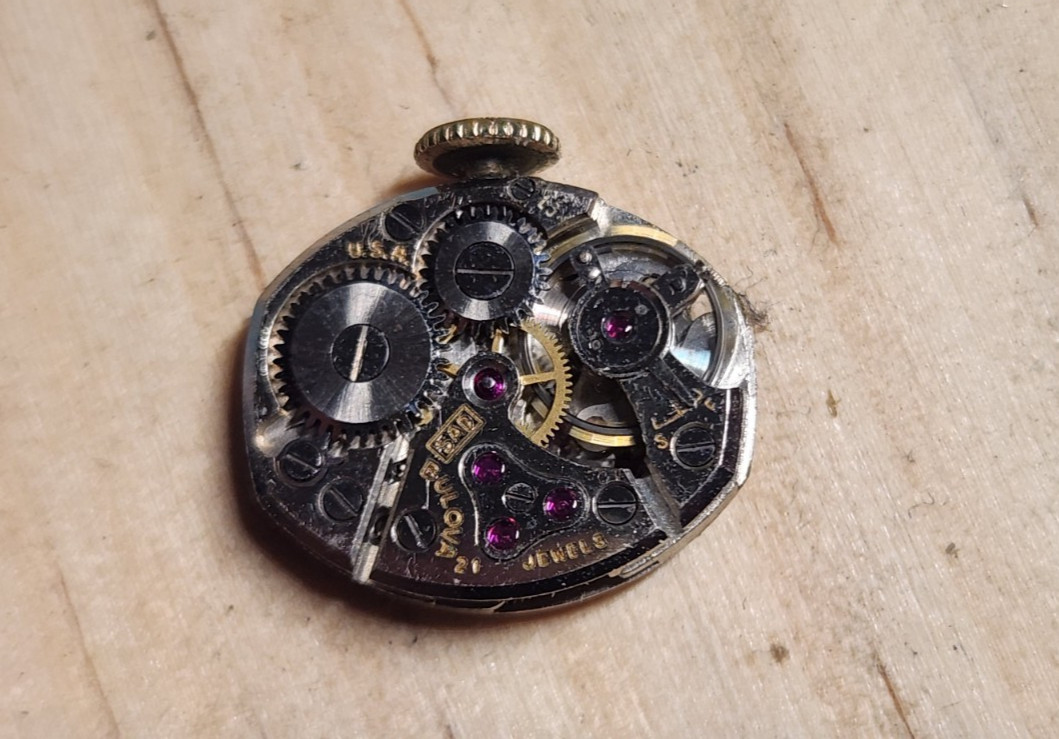 Vintage Bulova 5at 21 Jewels 13mm Movement w/dial