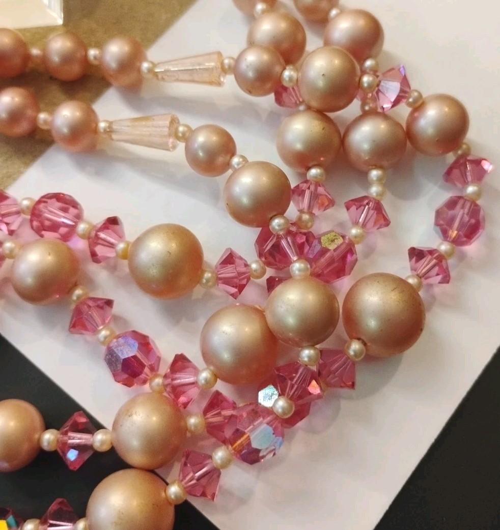 MCM Unsigned 14″+ Dusty Rose Faceted Pink Triple Strand Necklace, Ornate Clasp!