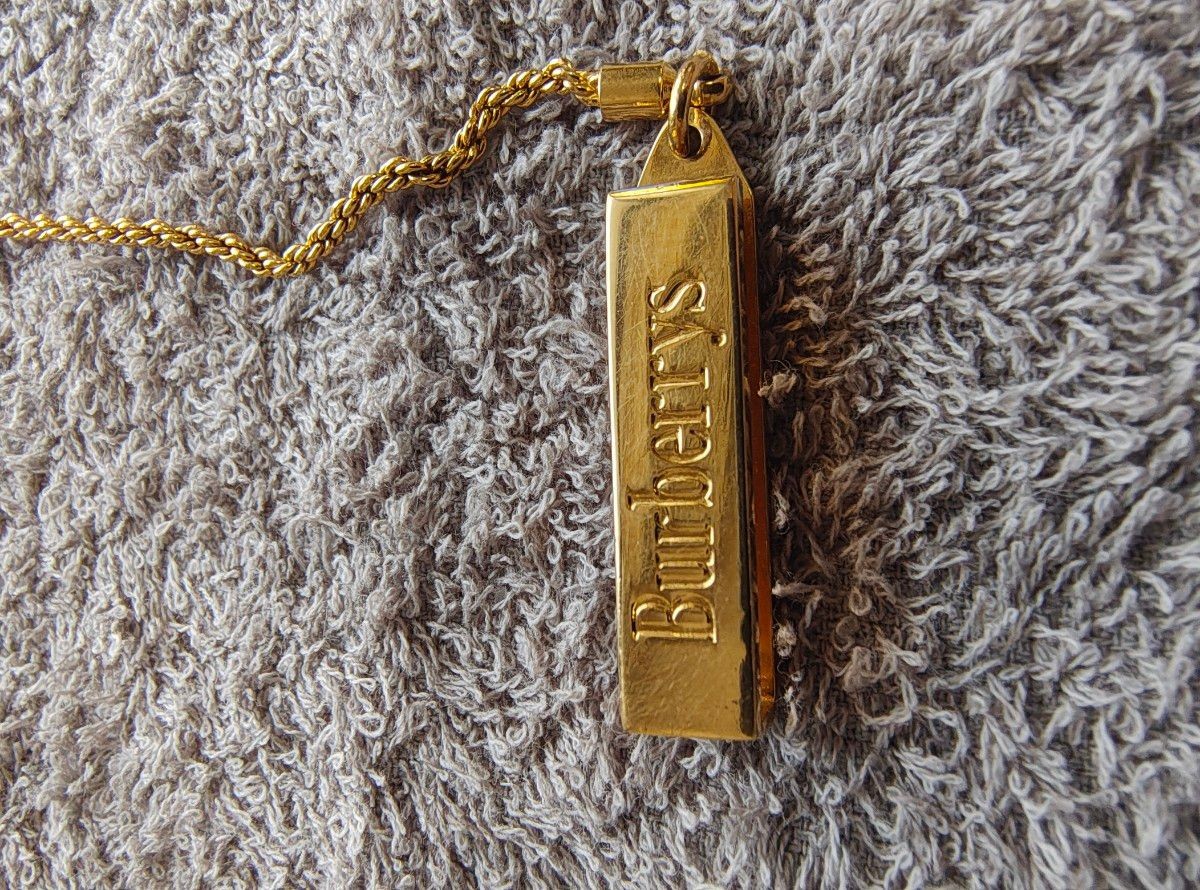 Burberrys Pocket Watch Quartz Gold White Dial w/ Chain & Nova Check Case Japan