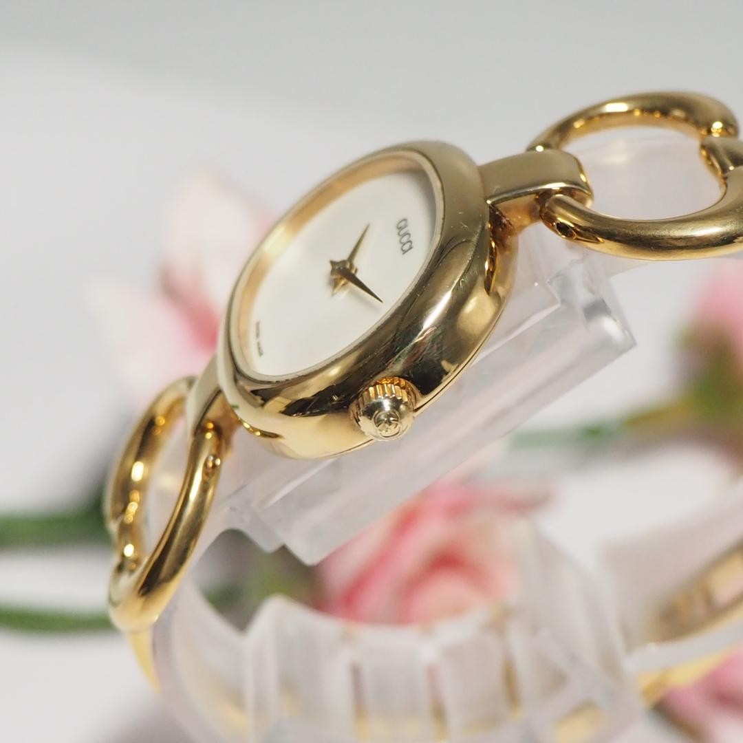 GUCCI 1600 shell bangle watch wristwatch H929