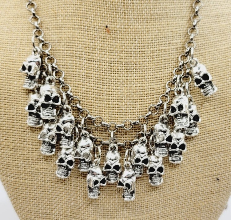 Skull Necklace Dangle Charm Chain Bib Halloween Jewelry Silver tone 20.5 in