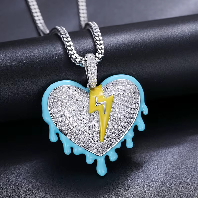 Glow in Dark Heart Moissanite Pendant VVS 925 Silver Iced Out Lightning Hip Hop
