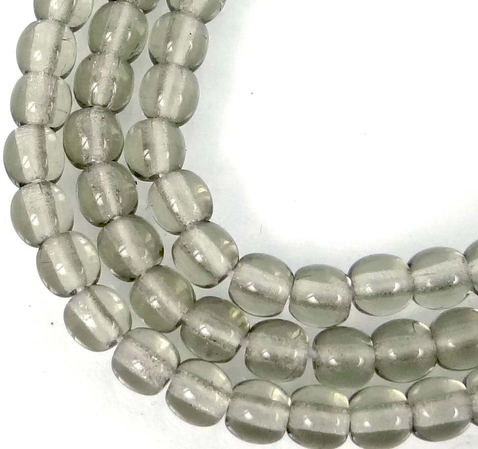 100 Czech Glass Round Beads – Black Cystal 4mm