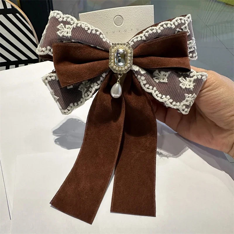 Fabric Lace Bow Brooches for Women Rhinestone Pearl Shirt Collar Pins.
