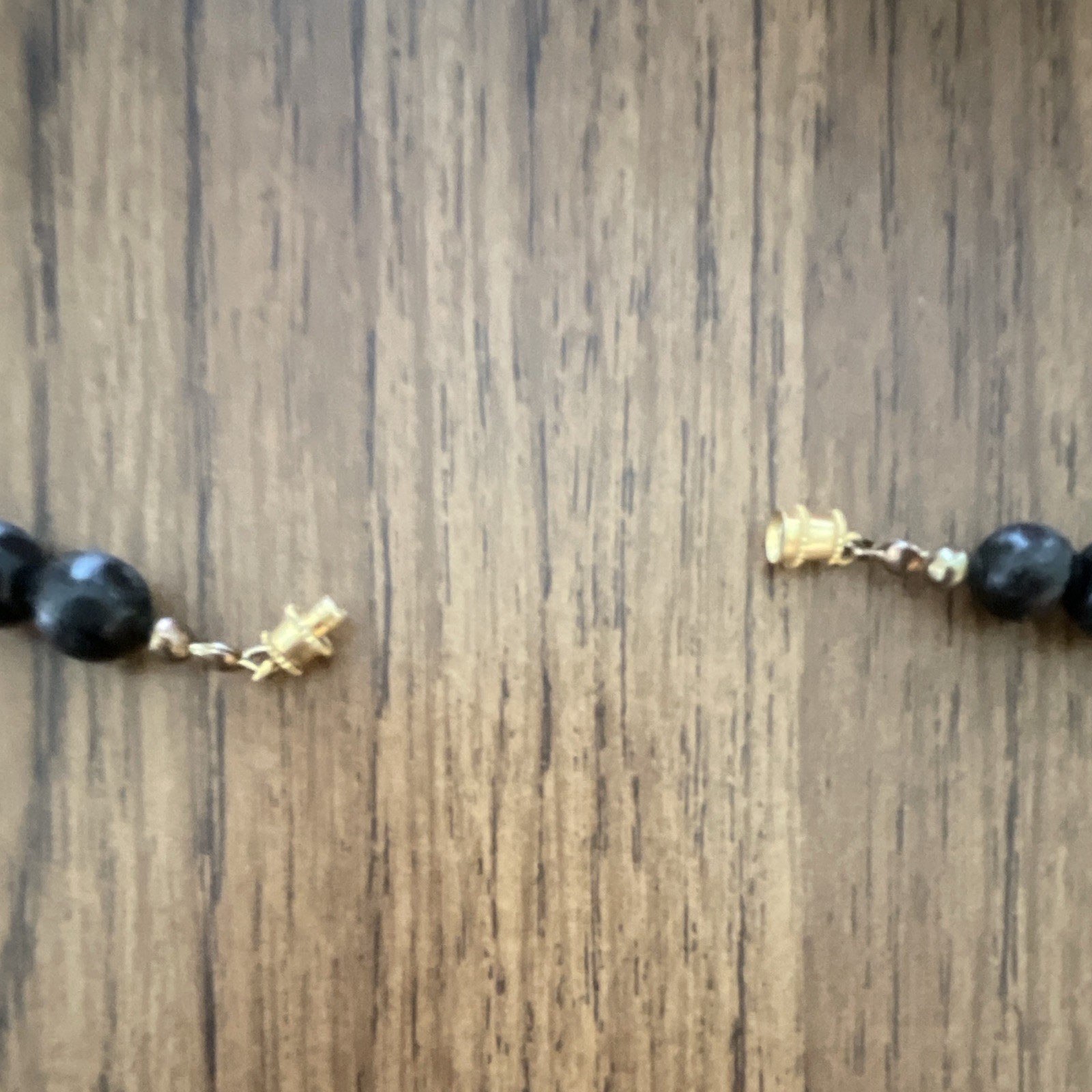 Black Beaded Necklace Blue & White Flower Charm Pendant Gold Tone Barrel