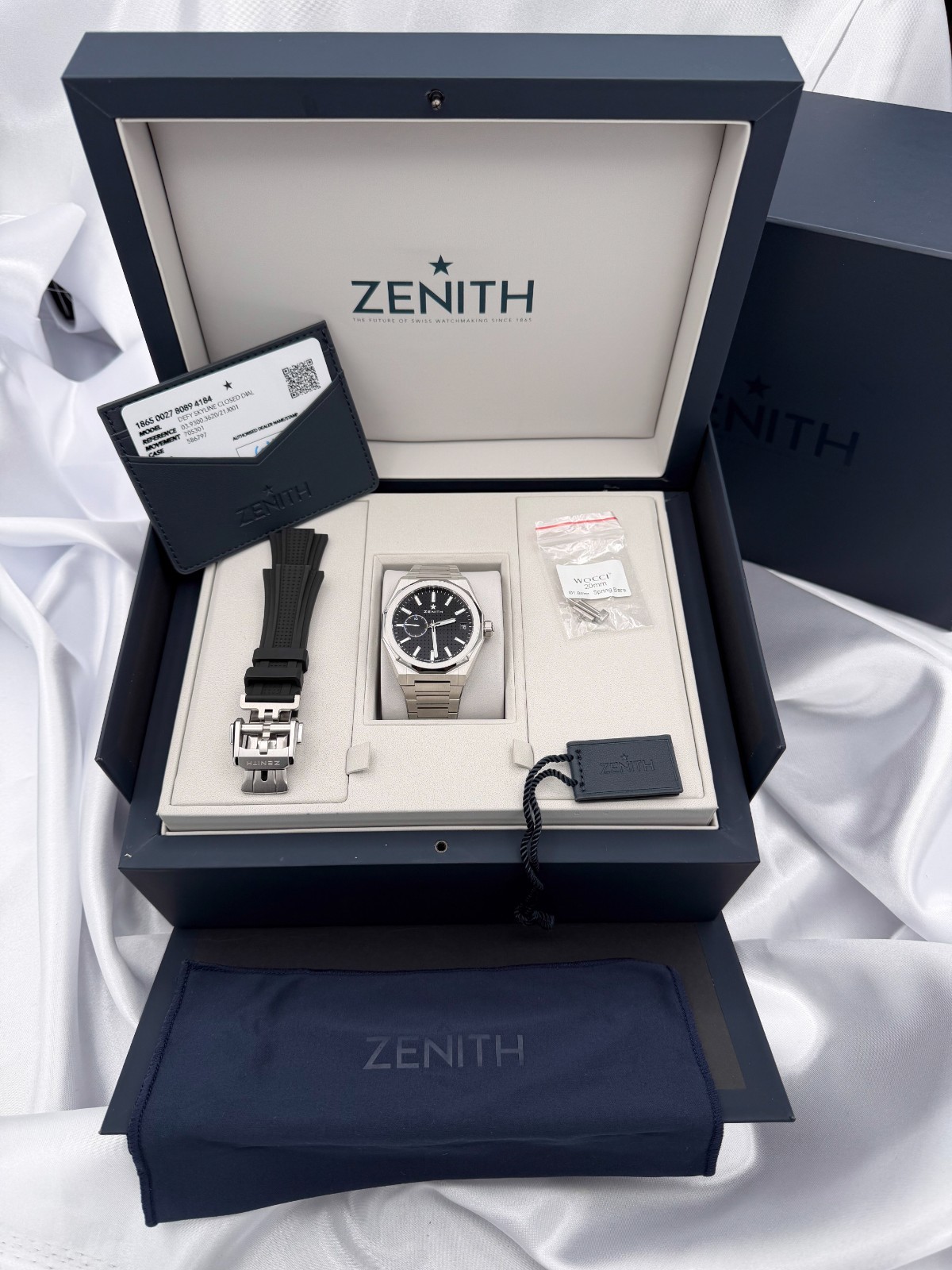 Zenith Defy Skyline 03.9300.3620/21.I001 Black Dial 41MM Warranty til 2027
