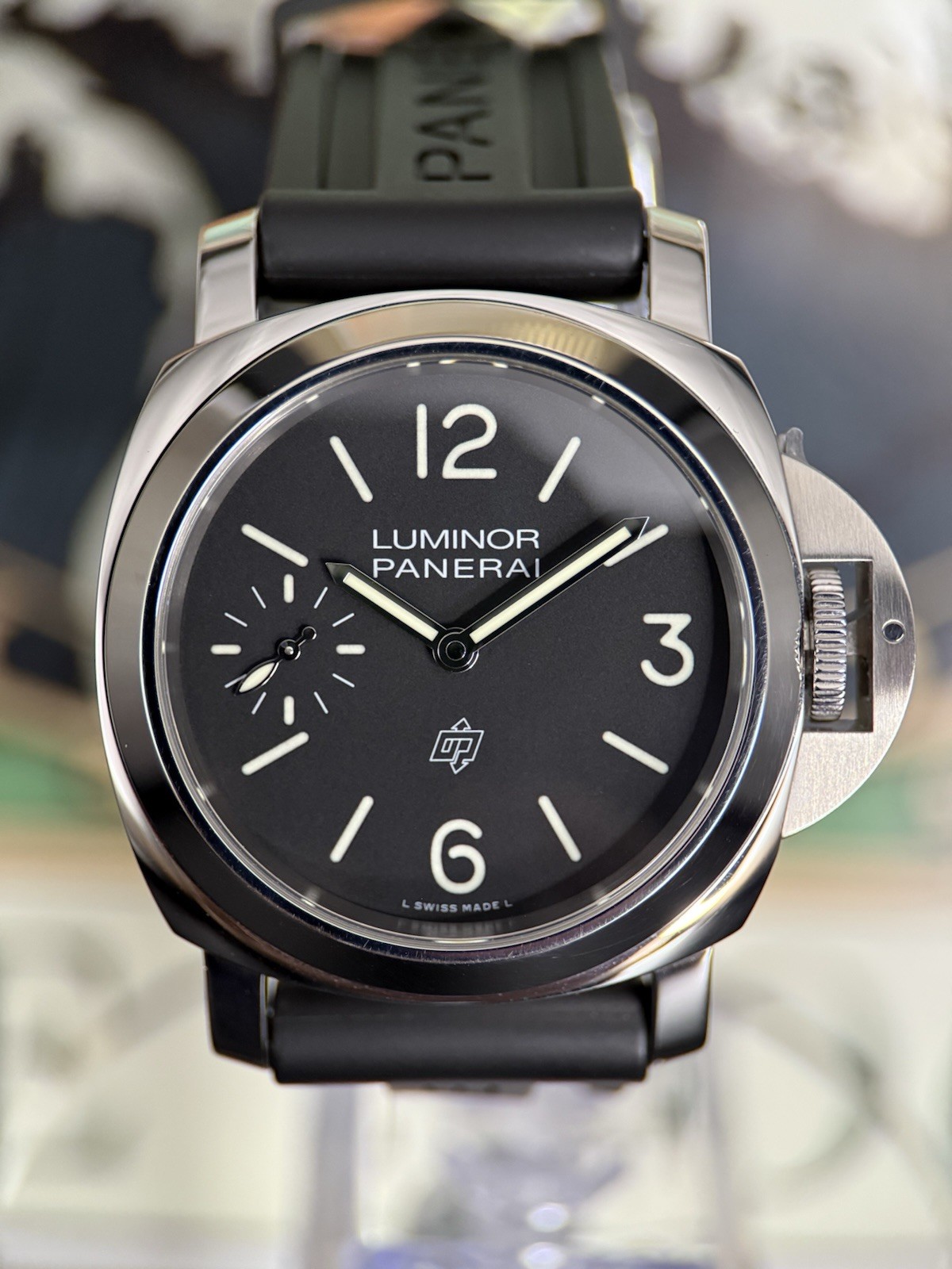 Panerai Luminor Men’s Black Watch – PAM01084