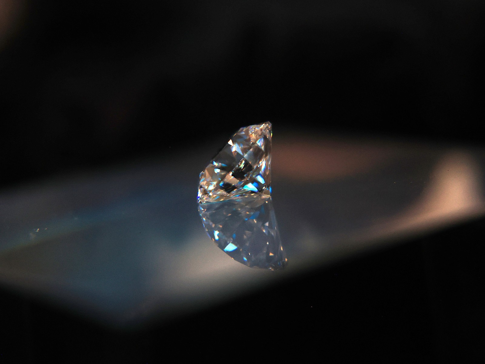 IGI Certified!!! 3.05ct, Internally Flawless, Color D, Cert # LG684502636, (CVD)
