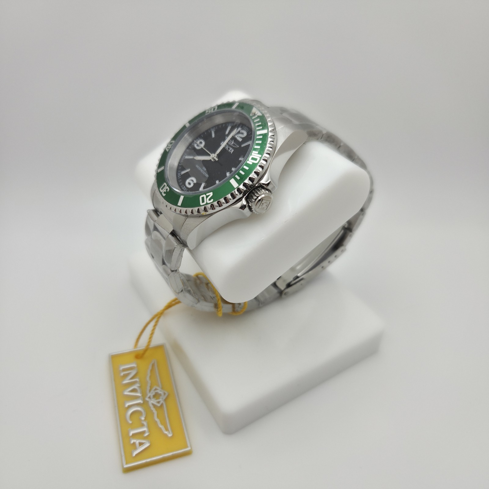 Invicta Specialty Rowan Diver Watch – 40mm Stainless Steel 49341 Black Green