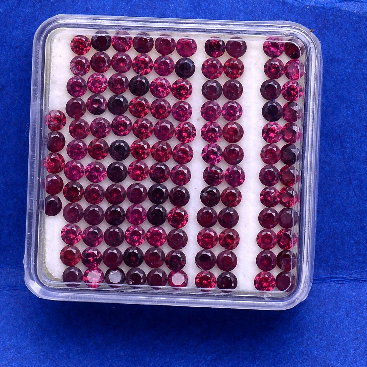 125 Pcs Natural Rhodolite Garnet Finest Quality 2.70mm Round Sparkling Gemstones