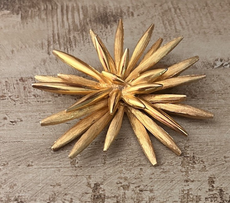 Marcel Boucher Signed Gold tone Textured Star Starburst Burst Brooch Art Deco