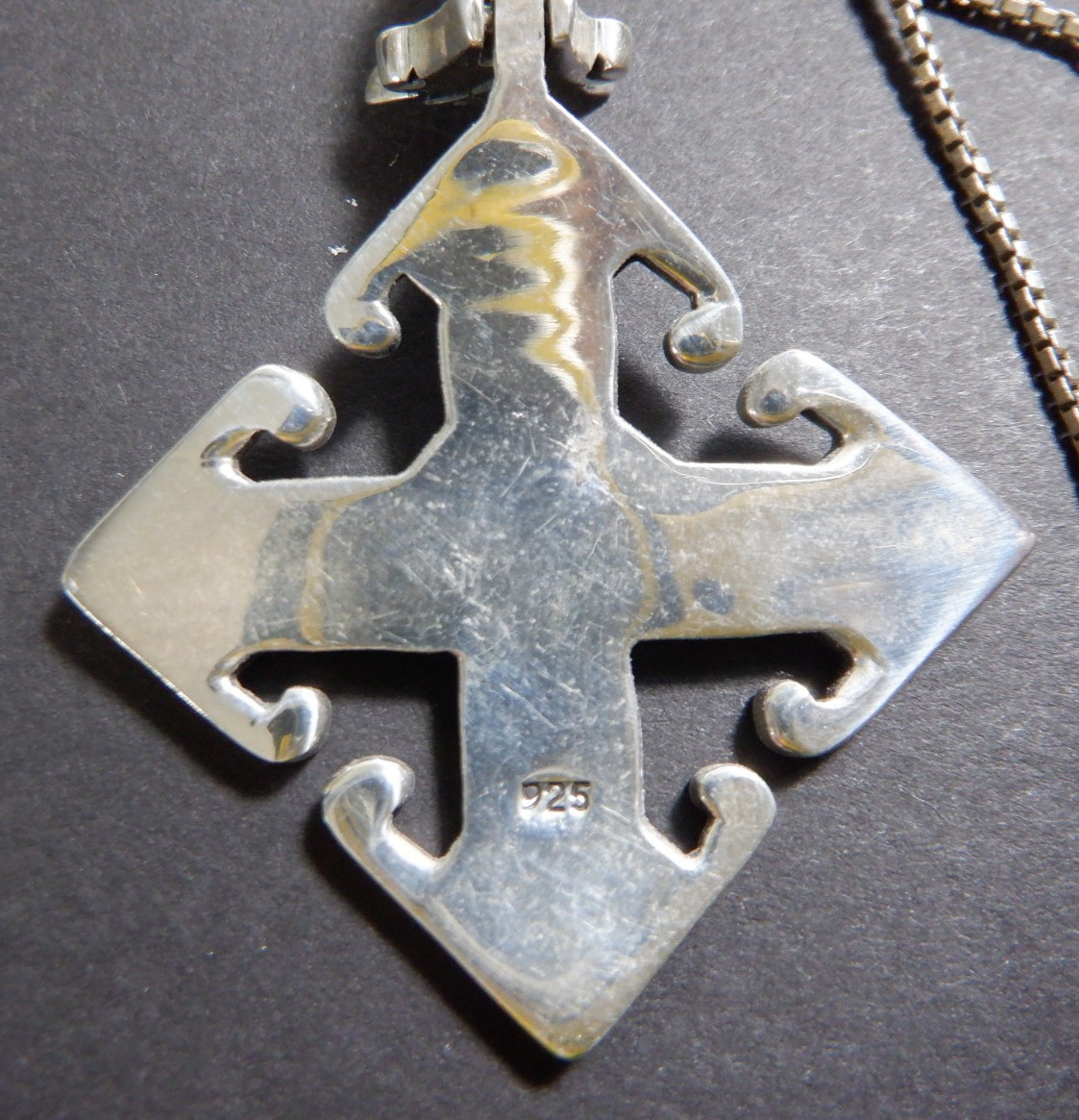 Vintage Stylized Cross Sterling Silver Pendant / Box Chain Necklace. 29 1/2″