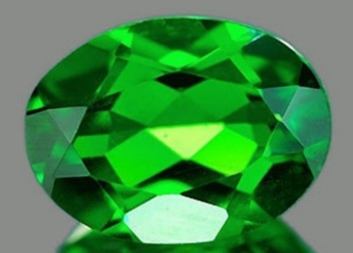 CHROME DIOPSIDE 8 x 6 MM OVAL CUT OUTSTANDING GREEN COLOR ALL NATURAL