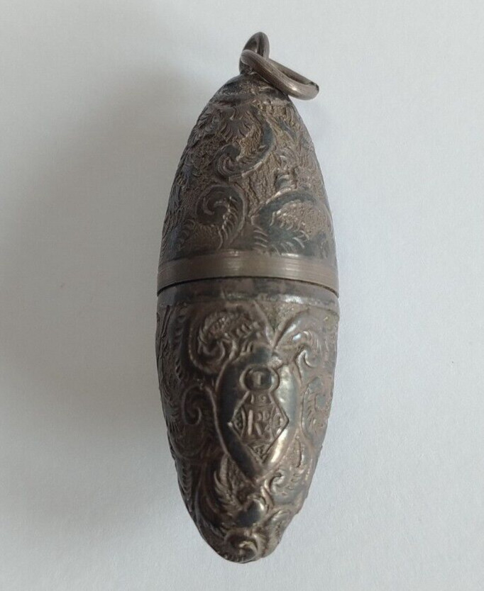 ANTIQUE 1881 HALLMARKED SILVER CHATALAINE NEEDLE HOLDER PENDANT