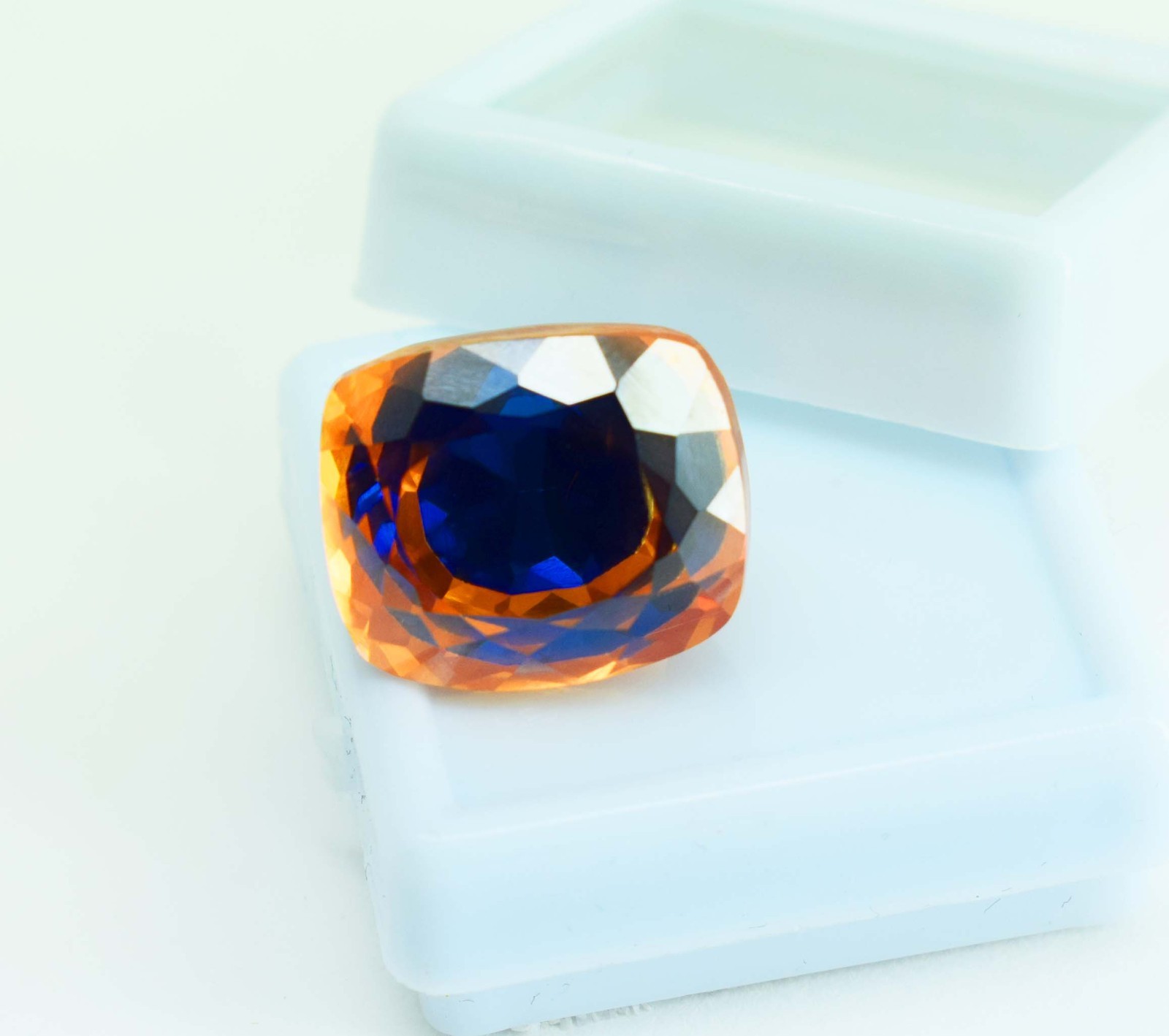 12Ct Natural Pitambari Sapphire Bicolor Gemstone Cushion cut loose Pitambari