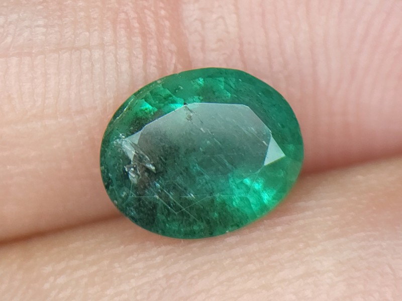 Stunning Natural Emerald 1.51 Carats Loose Faceted Gemstone