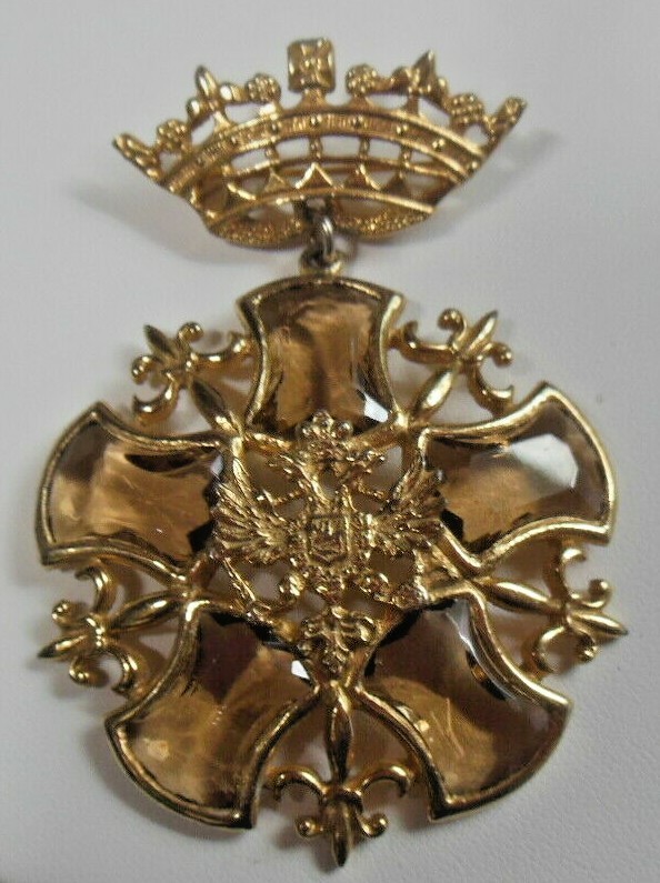 Vintage Gold-tone Pale Brown Glass Eagle Crown Brooch/Pendant 3″