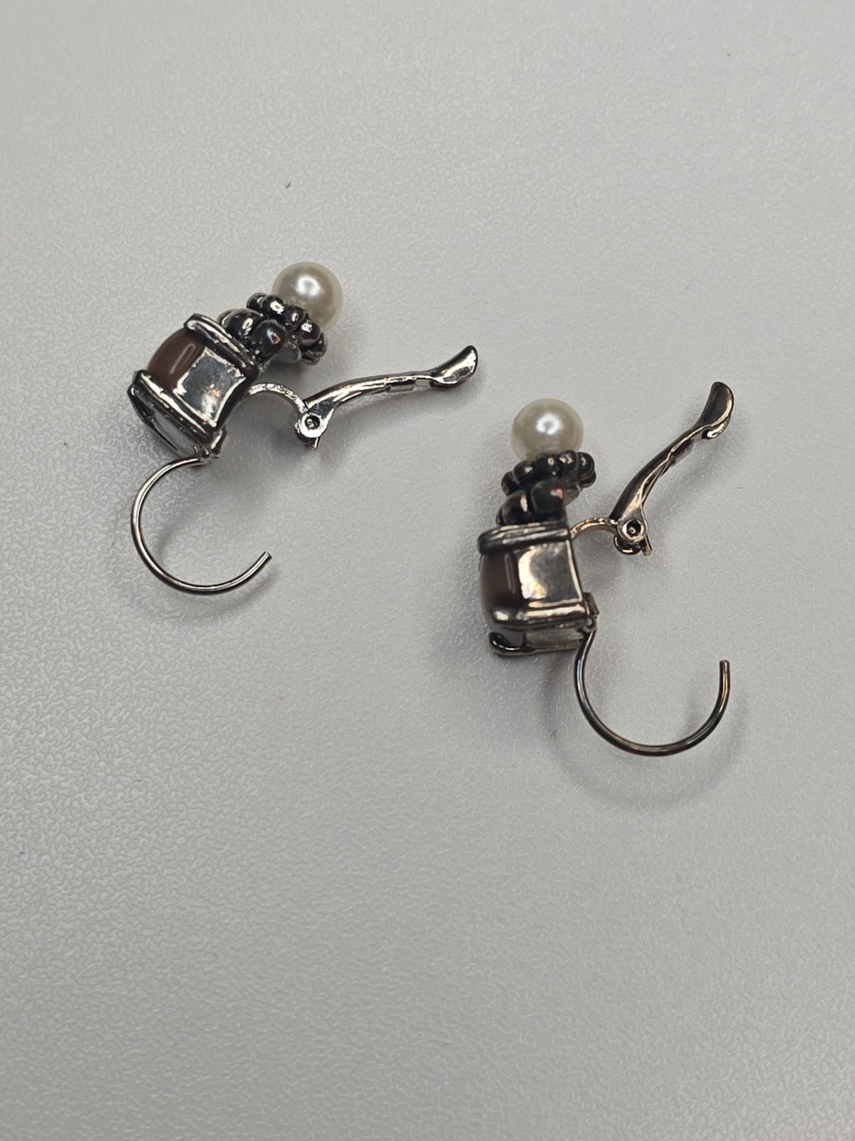 sterling silver Lagos earrings, smoky quartz stone and pearl accent.