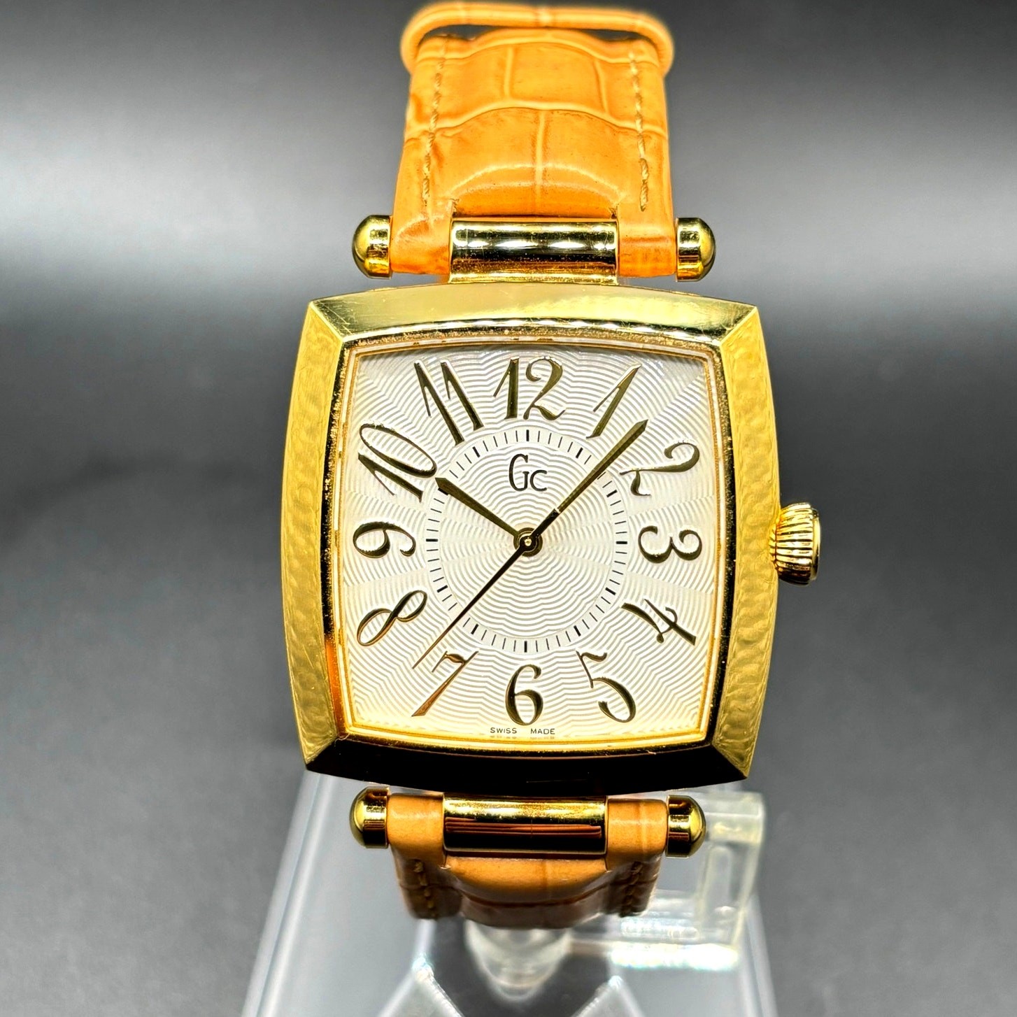 Vintage Gc 18500 Swiss Made Gold Tone Quartz Watch Full Set Box Papers
