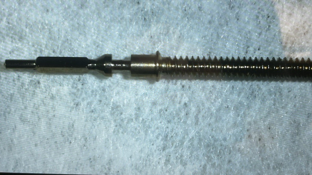 Seiko – Winding Stem – 351 890 – .77 mm – Tap 11 – 16.20 mm long