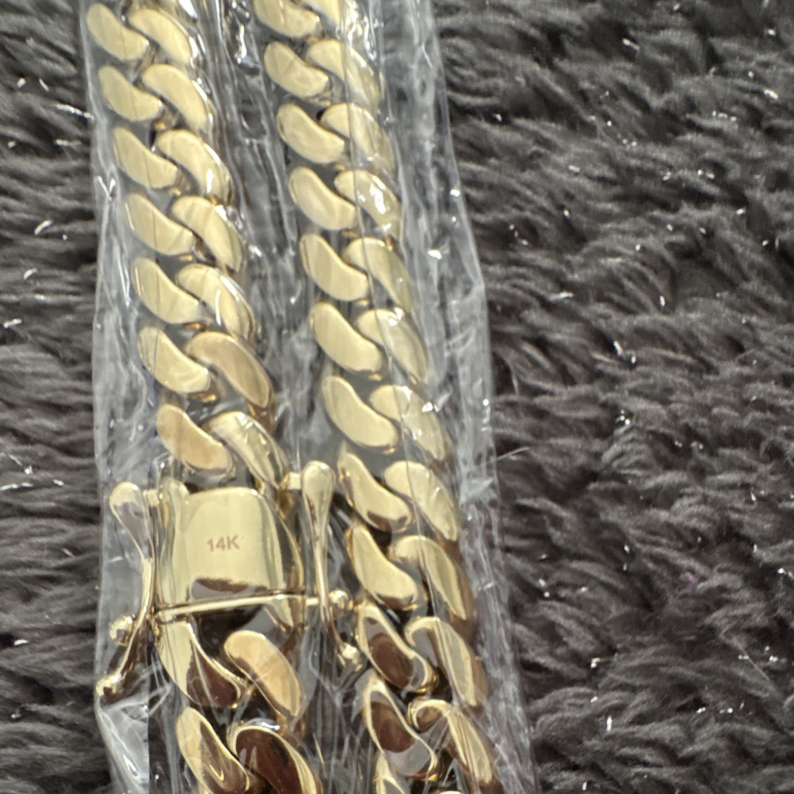 14K Yellow Gold Cuban Link Chain necklace