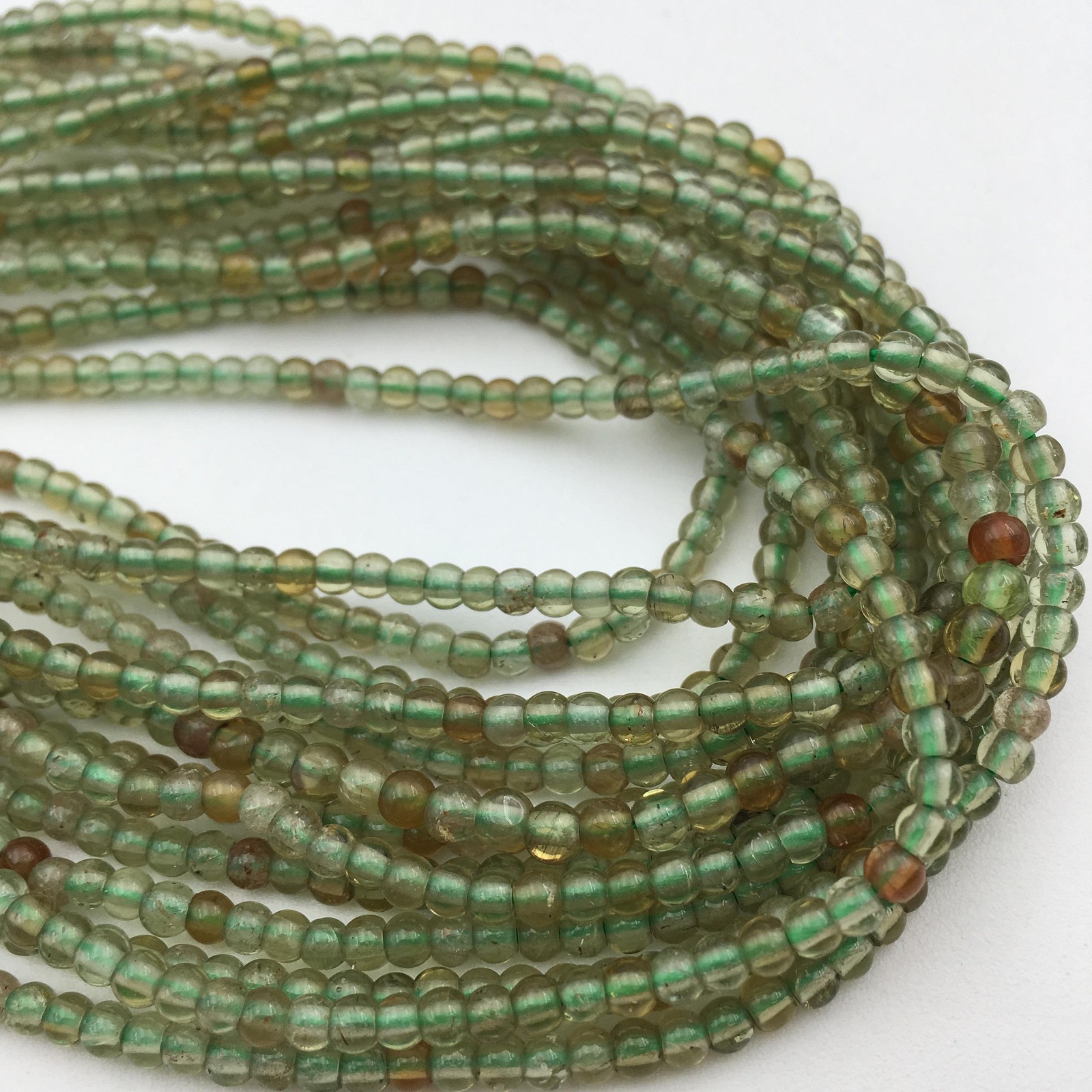 Natural Green Garnet Smooth Irregular Round Beads 3mm Approx 15.5″ Strand