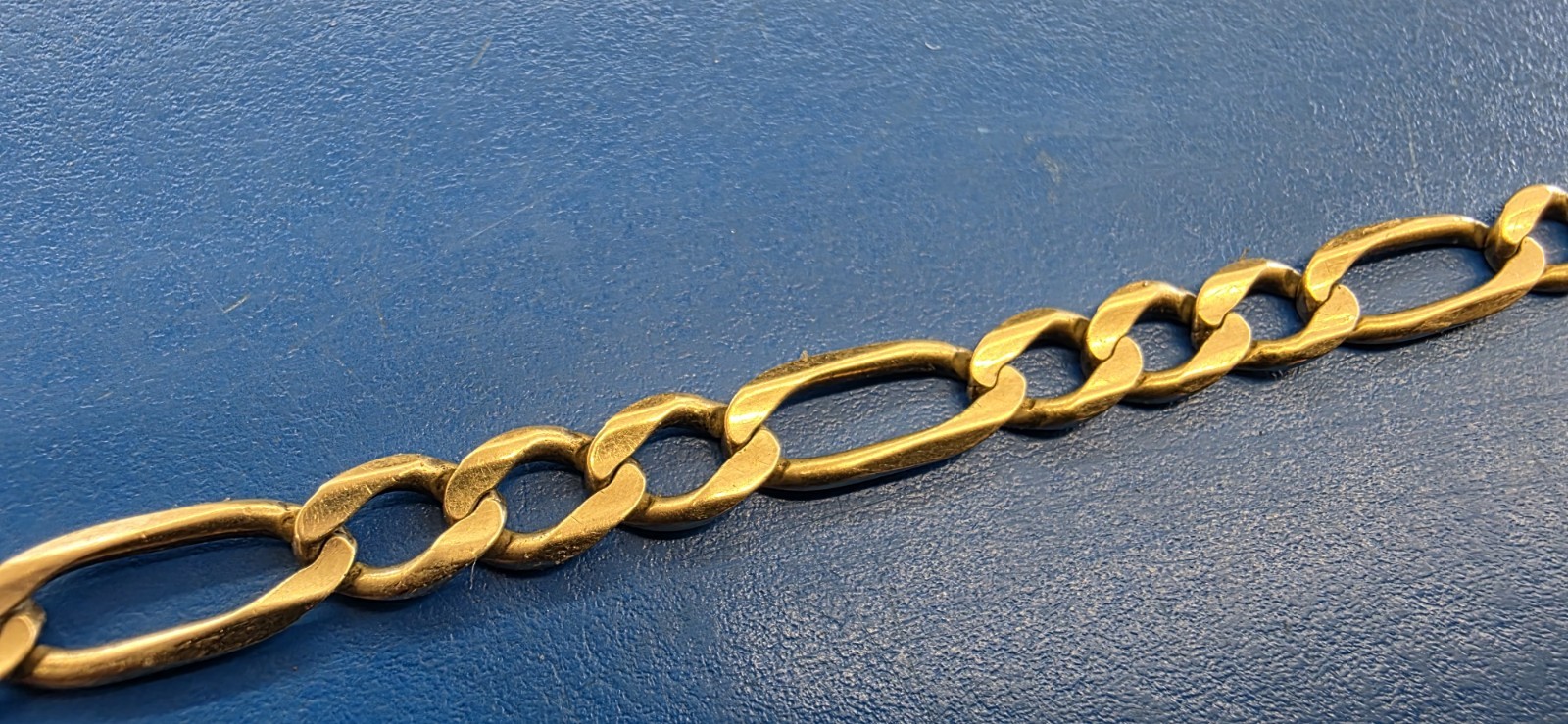 11K Yellow Gold Chain Bracelet ~ 9in. In Length ~8.4 Grams