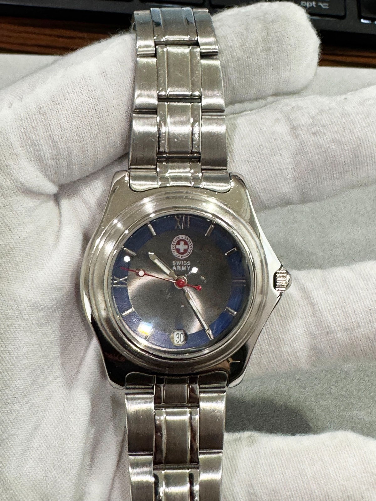 Vintage Swiss Army Automatic Men’s Watch – 38mm – Swiss Automatic Movement