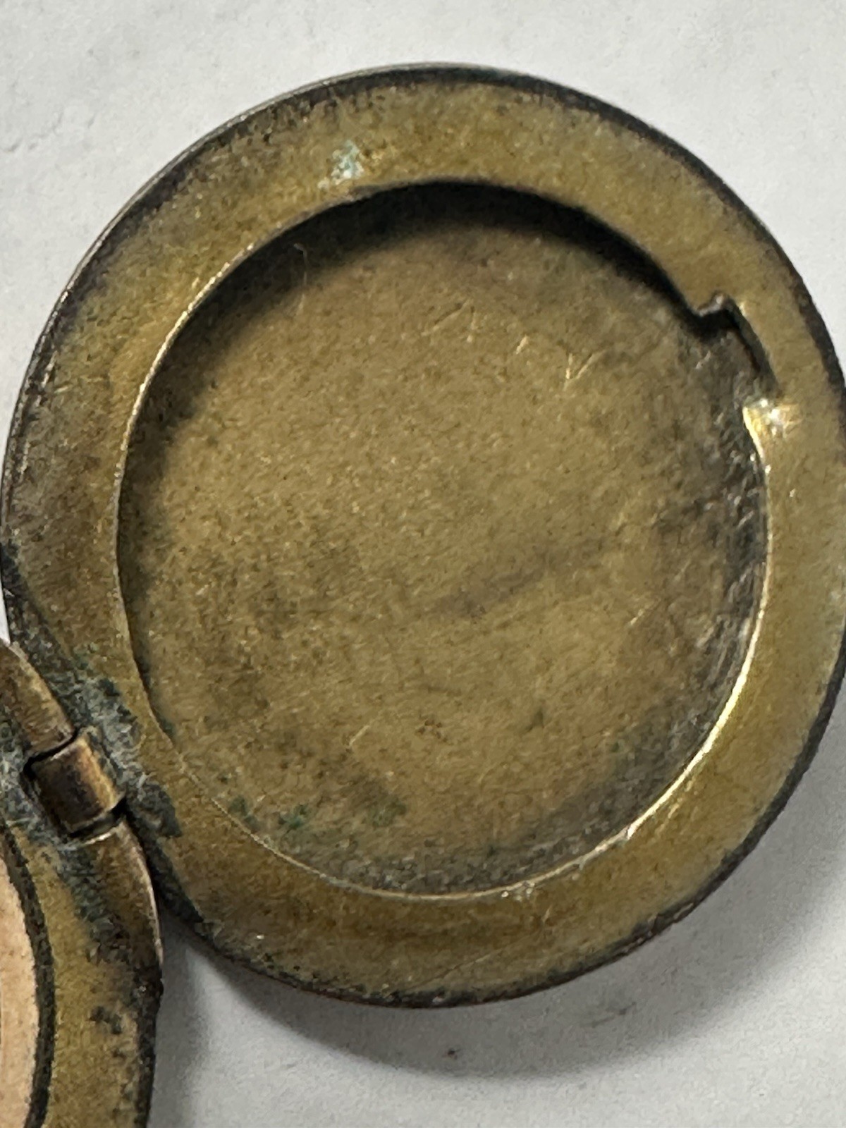 MS & CO 10Kt Gold Locket EUC 3.3g