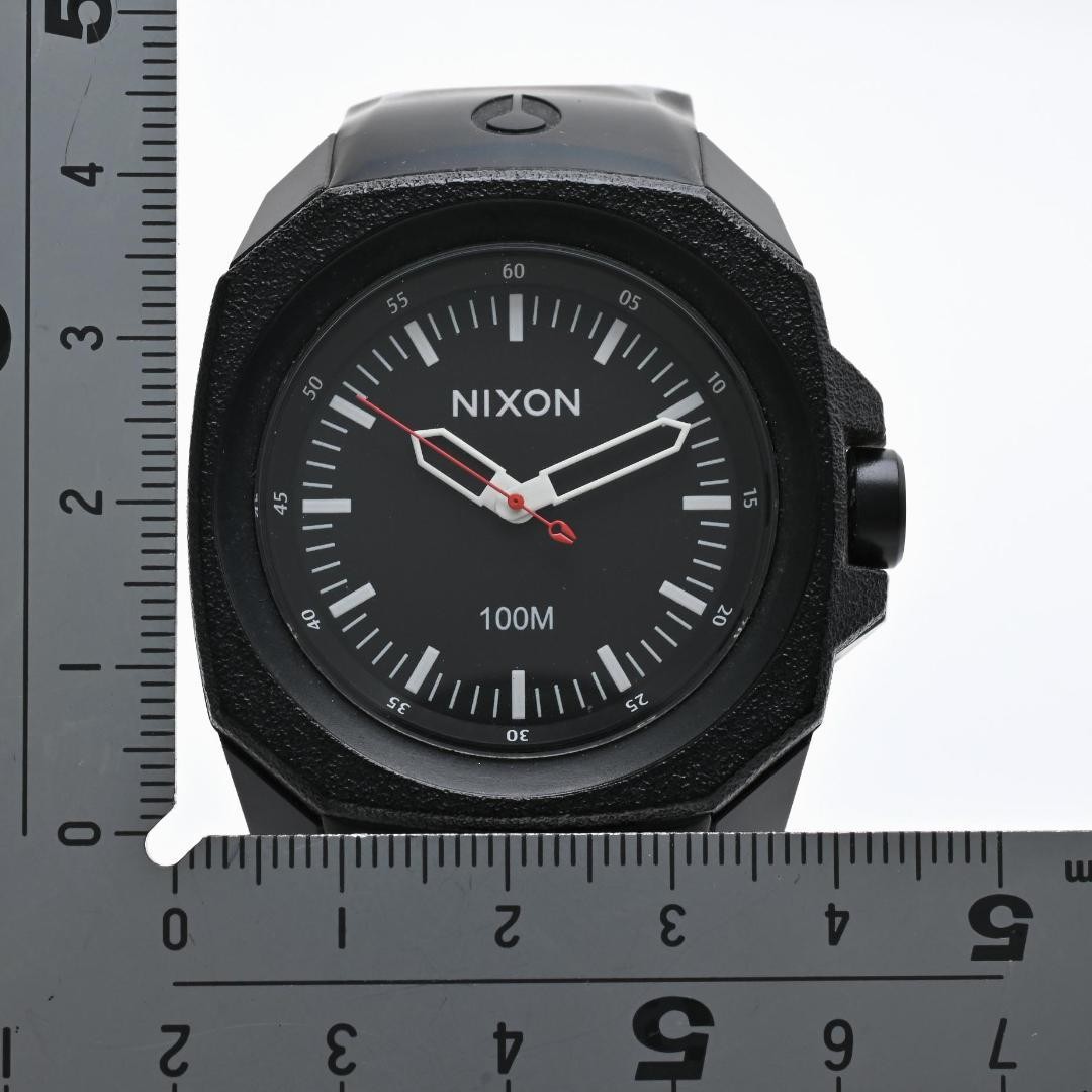 Excellent condition, fully functional NIXON THE RUCKUS all-black polycarbonate g