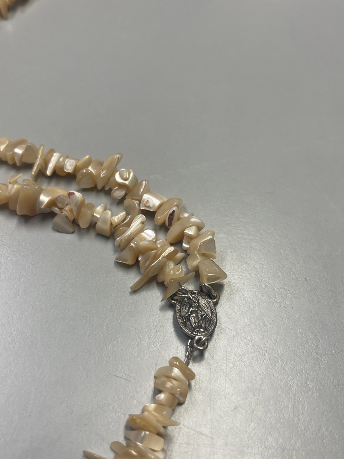 Vintage White Cream Seashell Hawaiian Stone Beaded 16″ Rosary