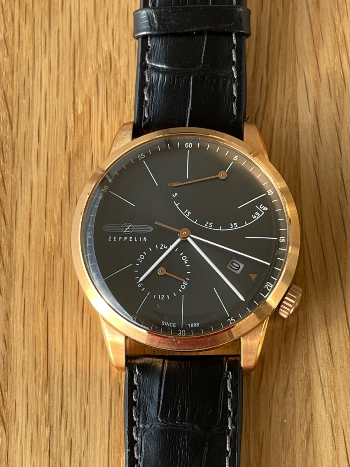 Zeppelin 7368-2 Flatline Automatic Power Reserve Black Dial Rose Gold + 4 Straps