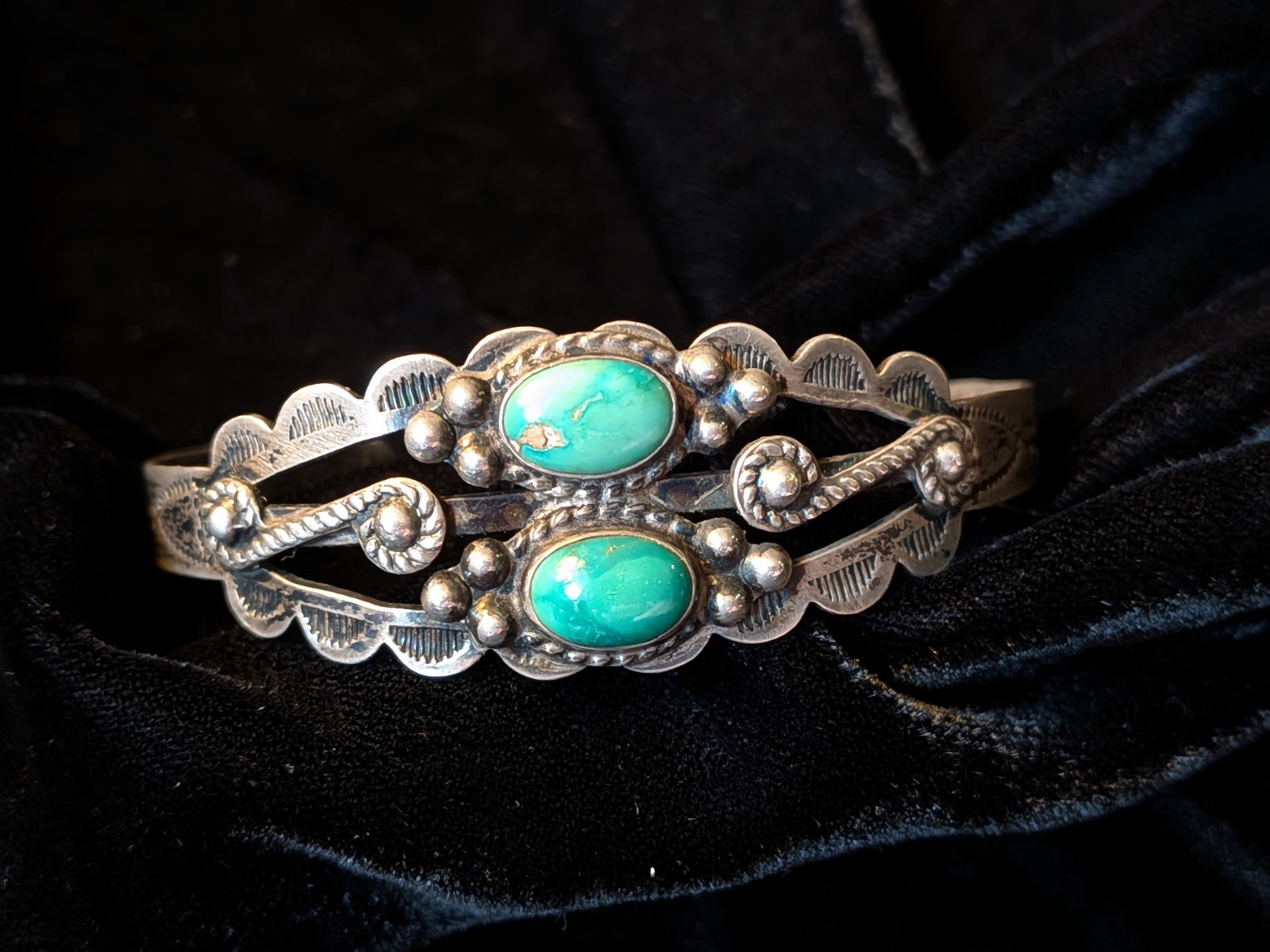 Vintage Fred Harvey Era Southwestern Sterling Silver Turquoise Cuff Bracelet