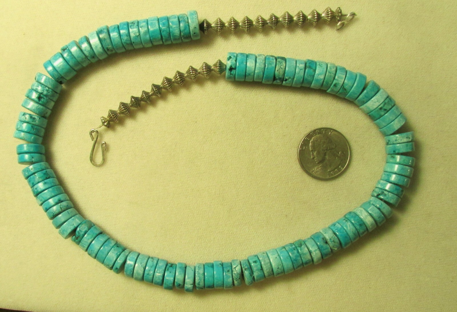 VINTAGE SOUTHWEST N A TURQUOISE HEISHI NECKLACE