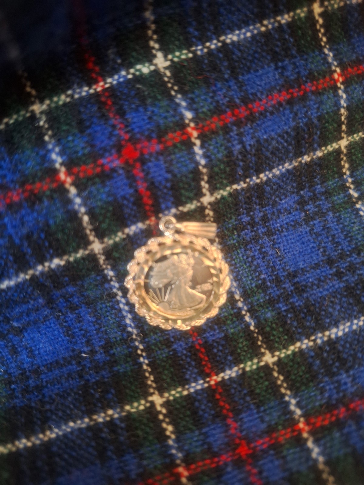 999 STERLING SILVER MILLENNIUM EAGLE COIN PENDANT