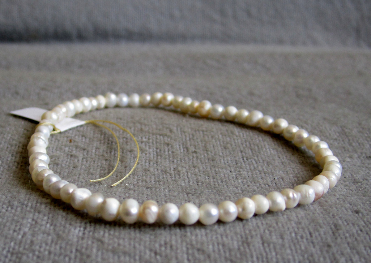 Freshwater Cultured Pearl Bracelet Cream Colour For Arm Widths Approx 15-20cm