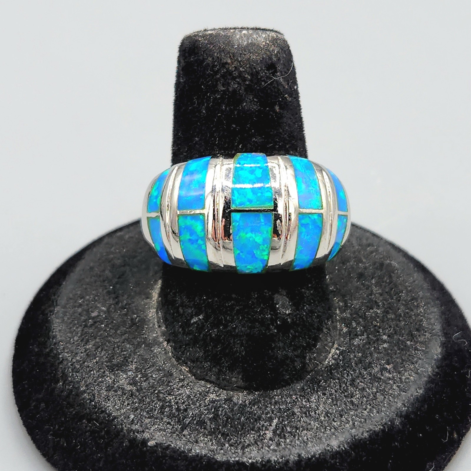 Sterling Silver Blue Lab Opal Inlay Domed Bezel Ring Size 8 5.5g