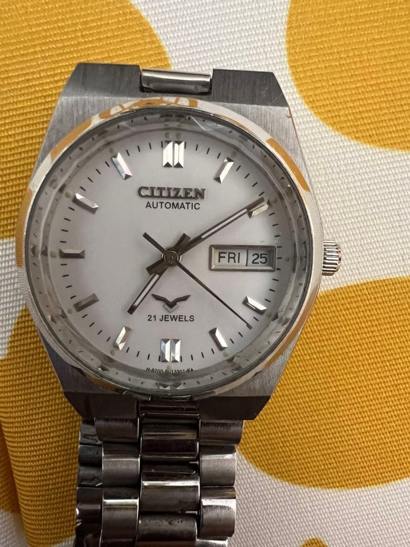 Excellent condition CITIZEN automatic watch, fully functional.