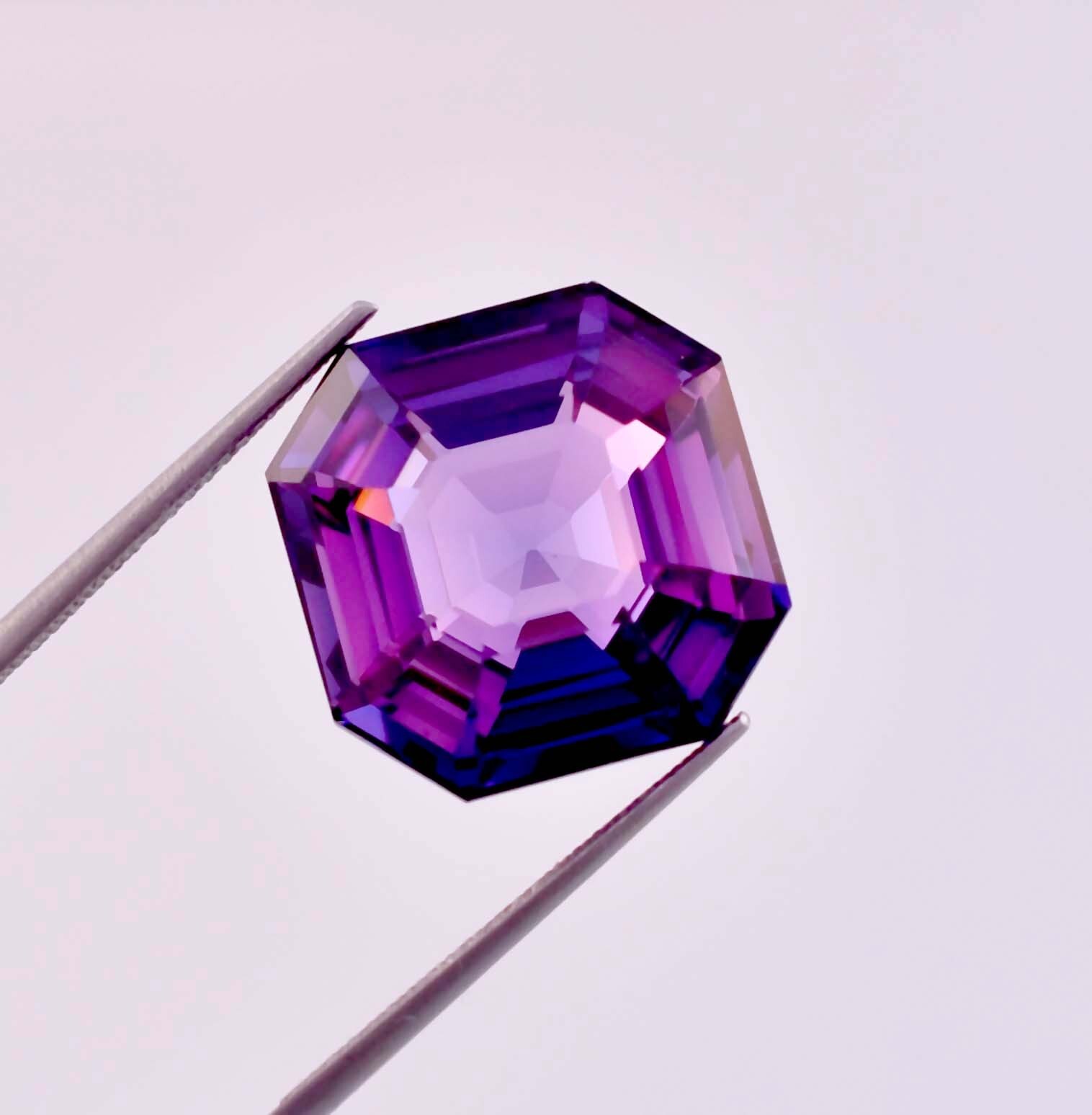 14 x 14 MM Flawless 16.04 Ct Natural Java Plum Sapphire Gemstone (GIT) Certified