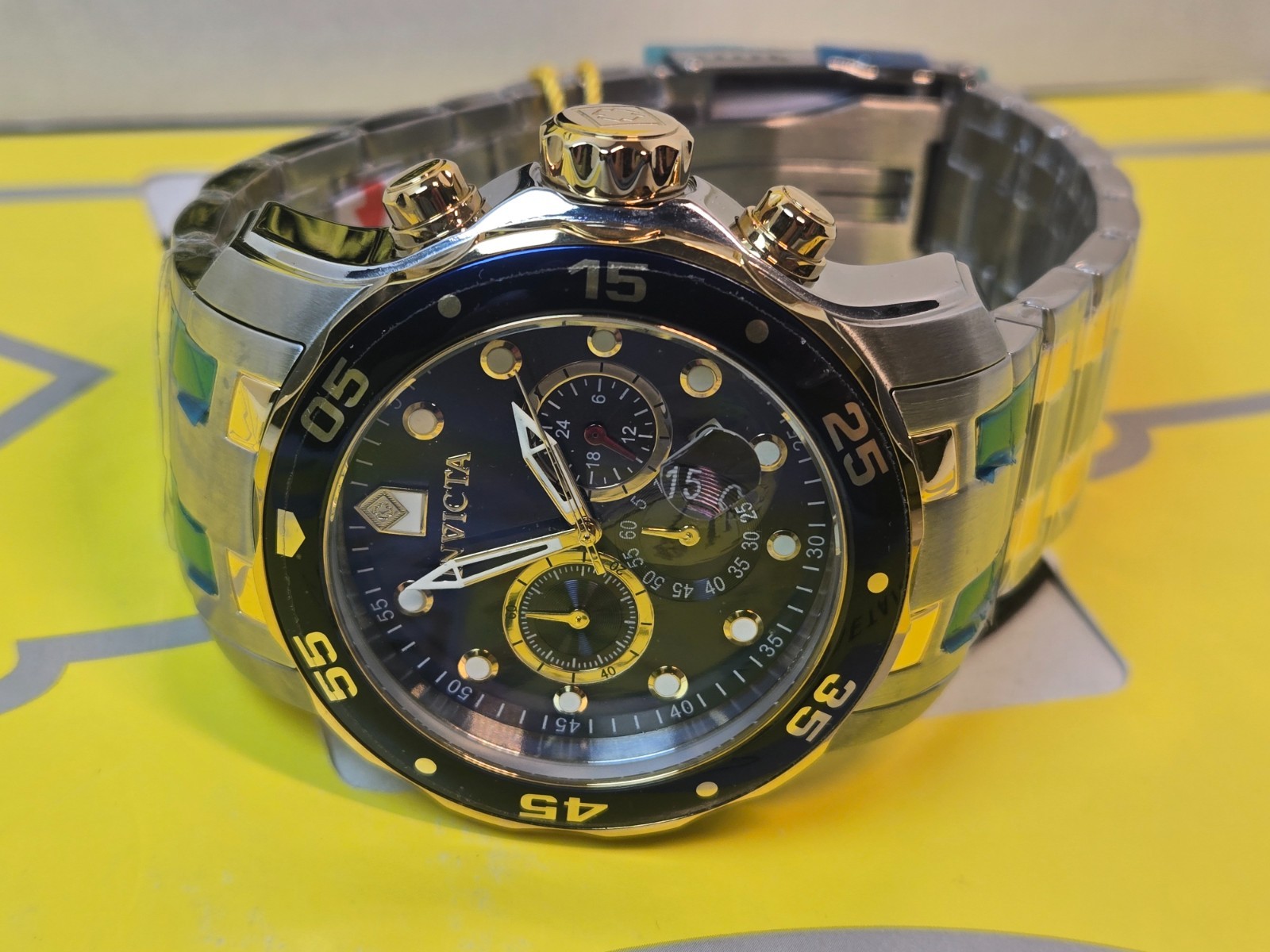 Invicta Pro Diver SCUBA Men’s Watch – 48mm. Steel, Gold with Blue Dial Date NEW!