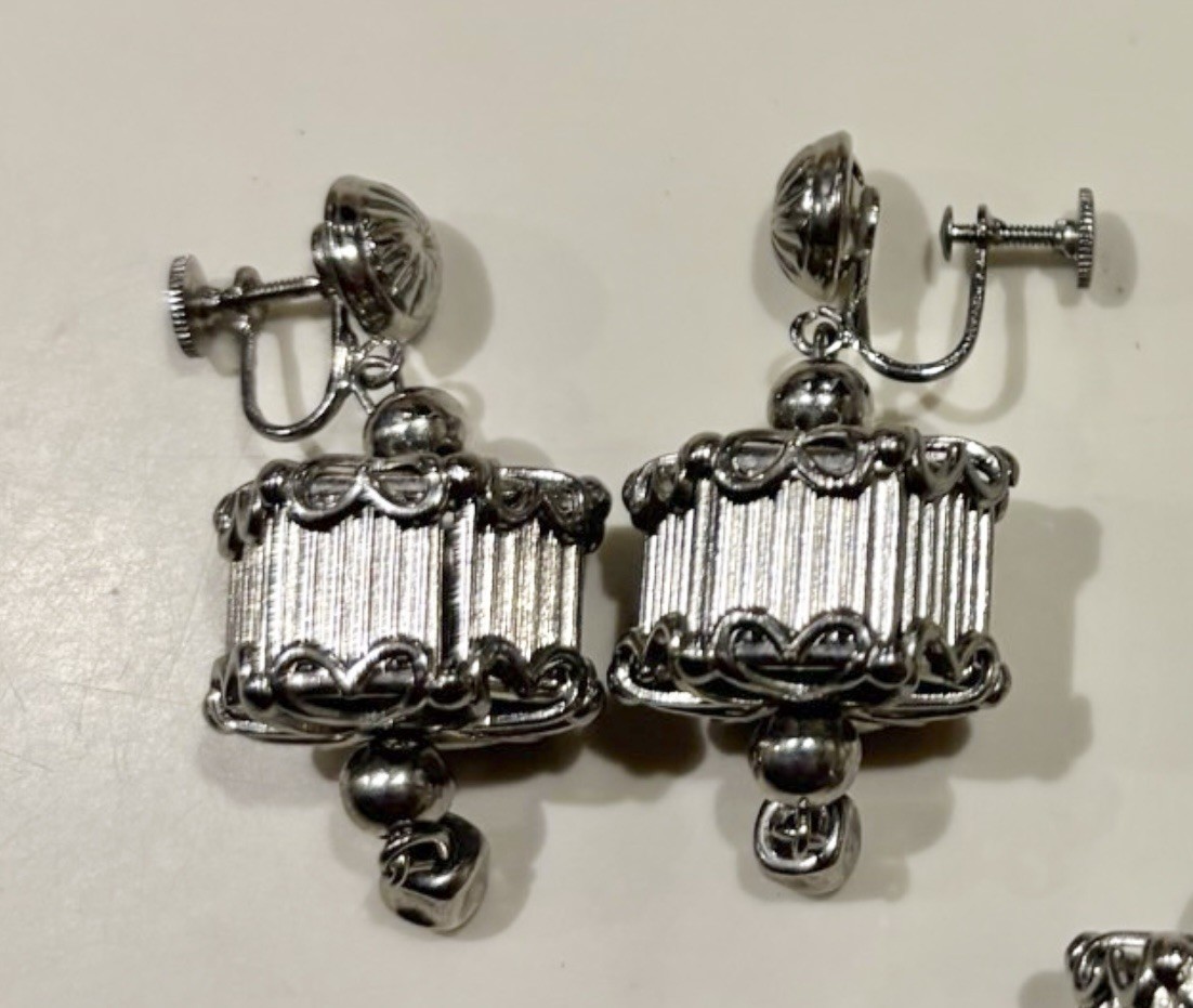 Vintage c.1955-62 Rhodium Lantern Pagoda Sautoir Necklace & Earrings Set RARE