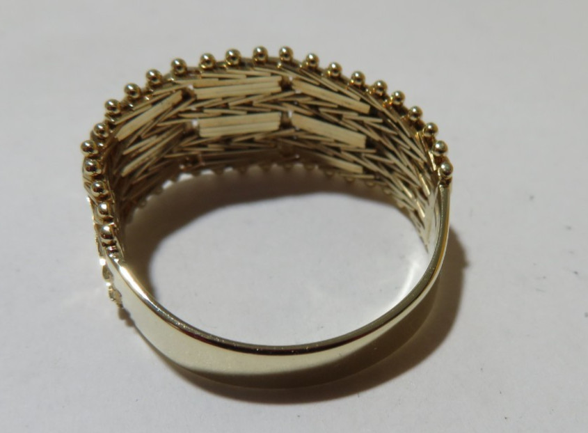 14K YG LADIES BOLA LINK RING SZ 9.5 10.70 MM WIDE 4.40 grams (AI-2921)