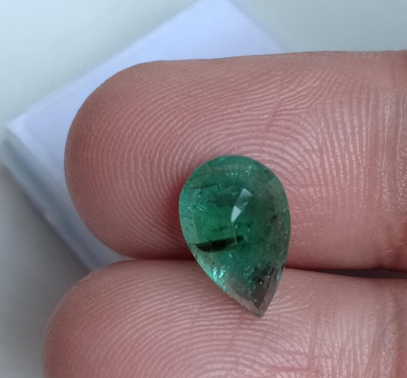 Top Quality Emerald Pear Shape Unheated Untreated Gemstone Ring Size 2.75 Ct